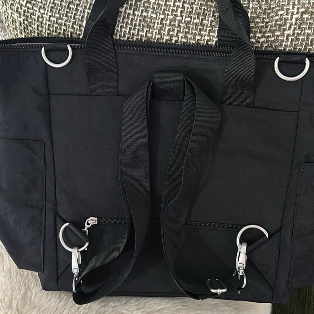 Baggallini Black Convertible Backpack Crossbody Bag Unisex NWOT - Picture 15 of 16